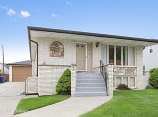 5704 W 89th St, Oak Lawn, IL 60453