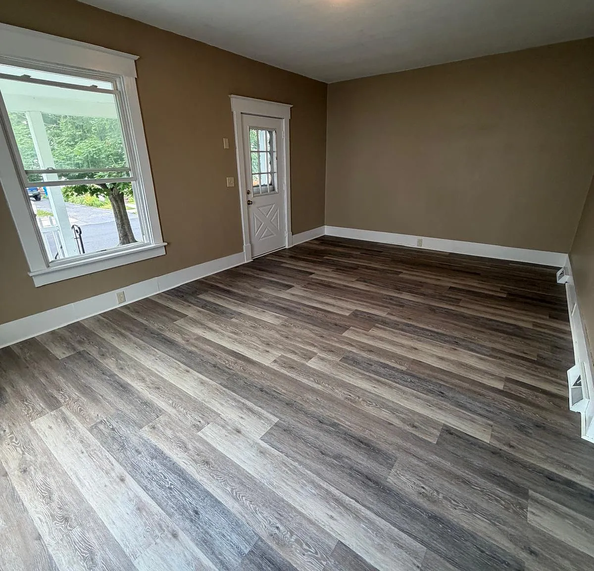 2 bed, 1108 sqft, $1,100 — Photo 3