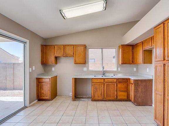 5th image of 2637 N 86th Dr
