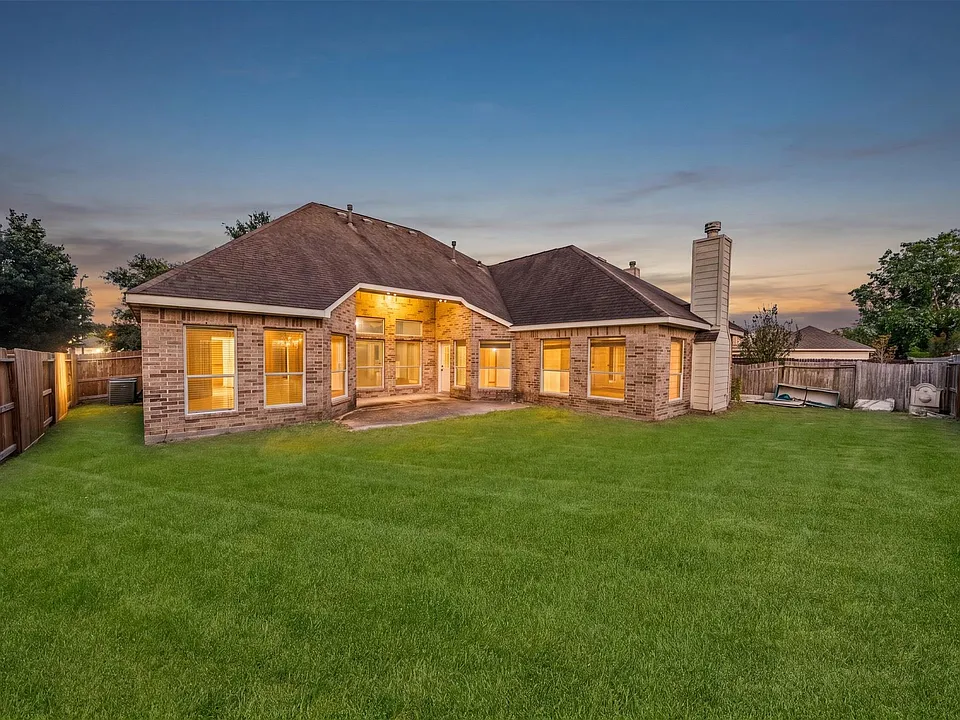 20003 Cypresswood Sq
