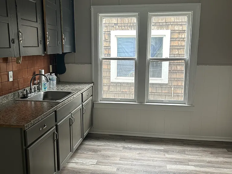 1383 Mark Ave — Photo 3