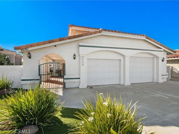 30181 Swan Point Dr, Canyon Lake, CA 92587