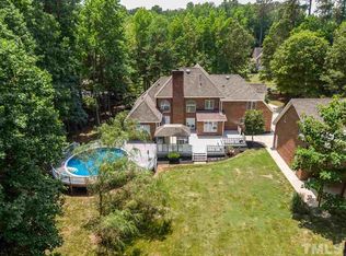 6012 Heatherstone Dr, Raleigh, NC 27606