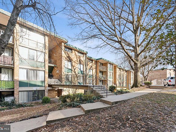 3rd image of 505 N Armistead St APT 302