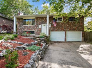 2811 Lynnwood Dr, Columbia, MO 65203