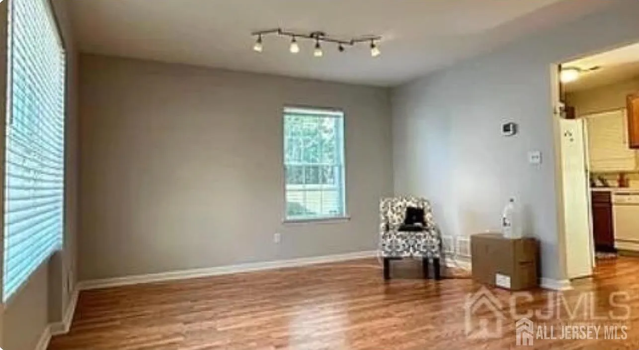 2 bed, 2.5 bath, 1120 sqft, $2,600 — Photo 4