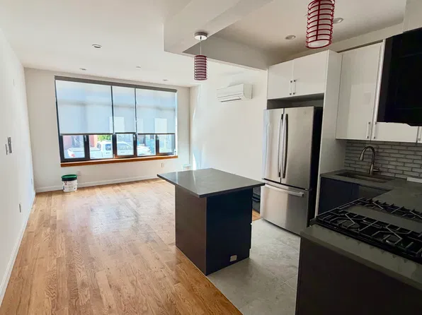 258 Eckford Street image 1 of 13