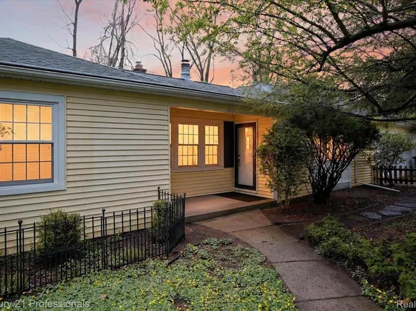 1001 Arborview Blvd, Ann Arbor, MI 48103