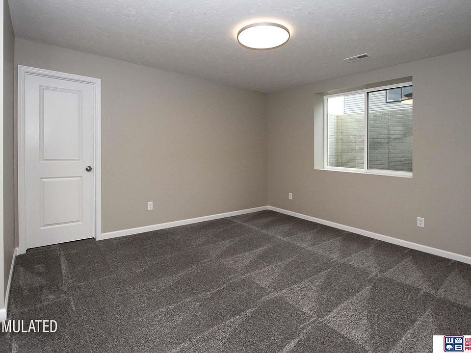 2nd image of 837 N 110th St