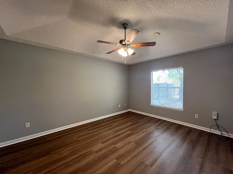 8382 S Stelling Dr — Photo 14