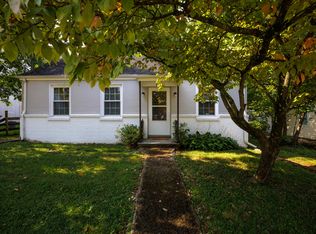 1322 Chesapeake St, Charlottesville, VA 22902