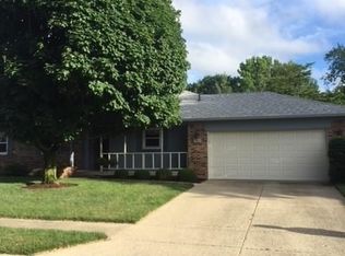 529 Pioneer Dr, Indianapolis, IN 46217