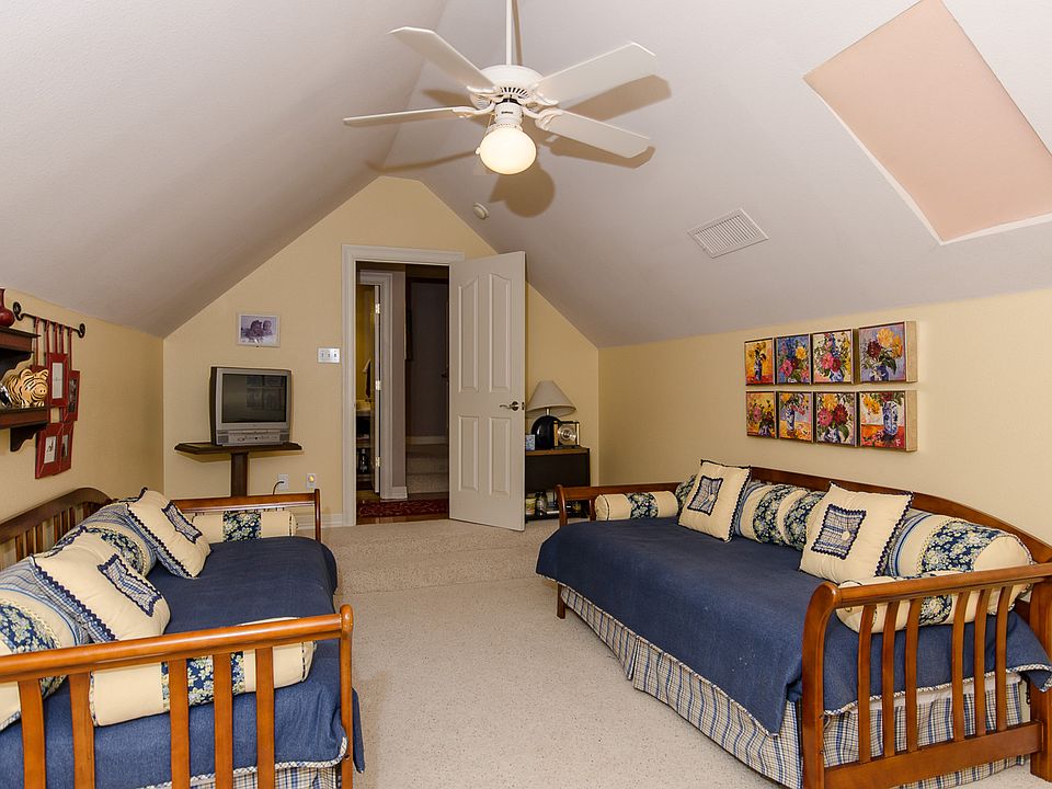 1st image of 146 Stonewall Dr
