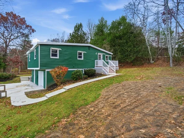 45 Jaeger Dr, Westfield, MA 01085