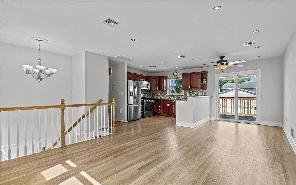 4 bed, 1592 sqft, $3,400 — Photo 4