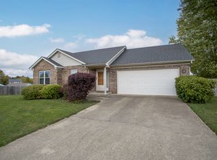 139 Charmac Rd, Versailles, KY 40383