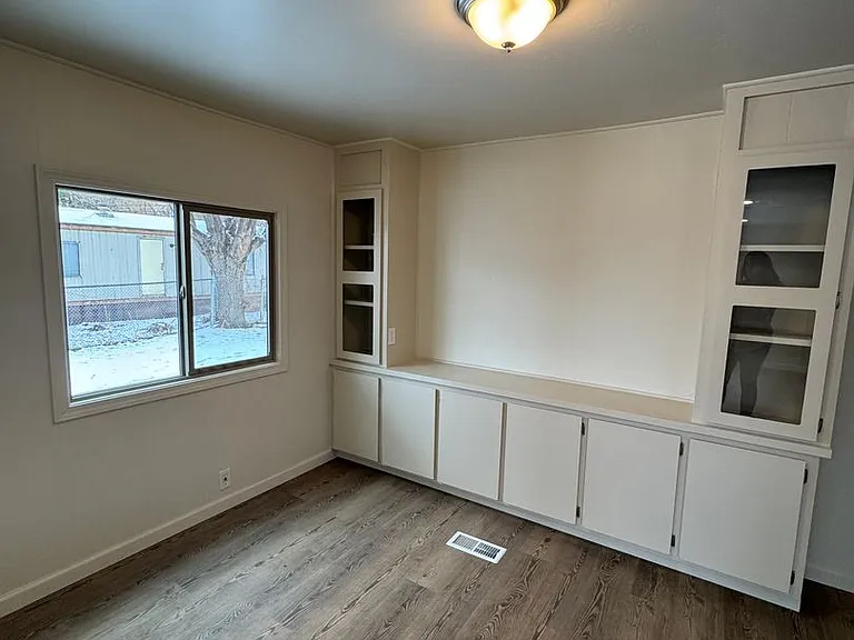 1543 Dayton St — Photo 3