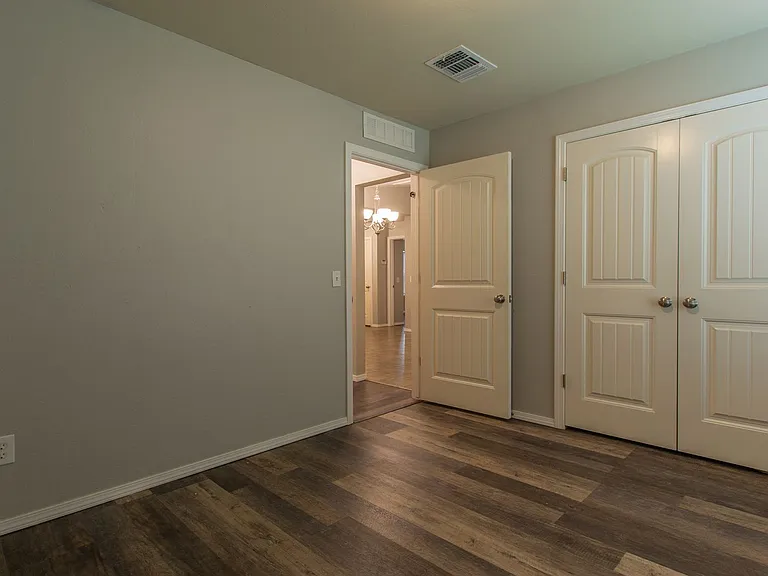 15316 Nightshade Dr — Photo 20