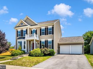 11 Butler St, Charles Town, WV 25414