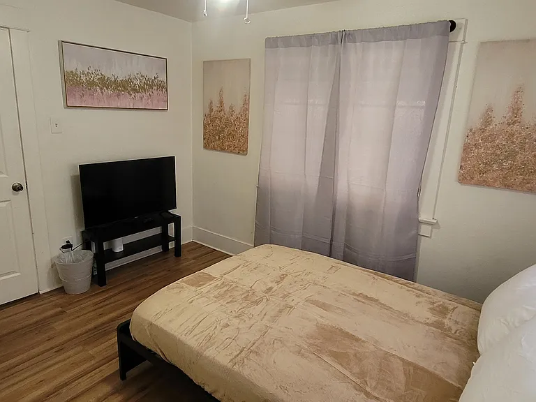 16508 S Menlo Ave — Photo 10