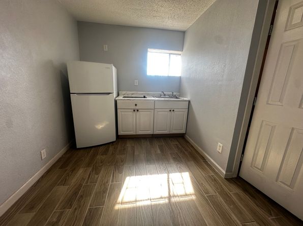 2408 San Diego Ave #A