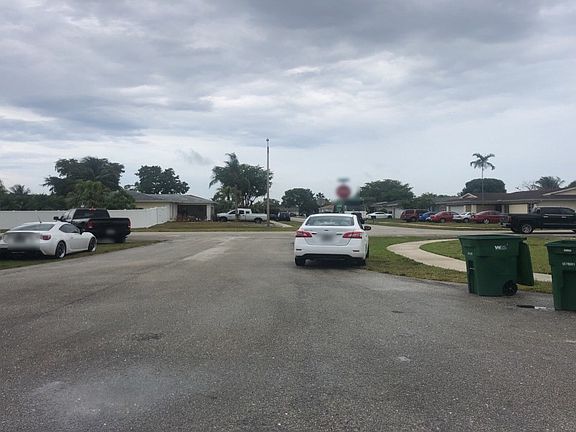 4th image of 7104 NW 82nd Ct