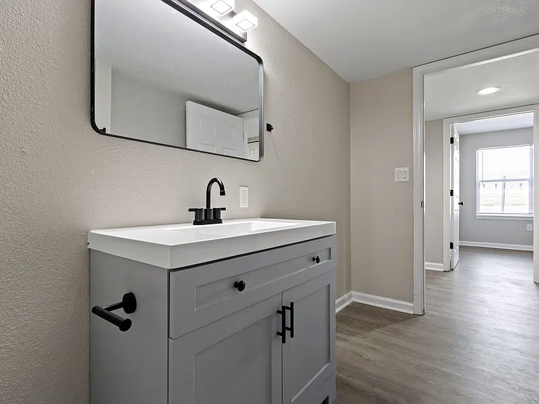 The Latitude Apartments — Photo 18