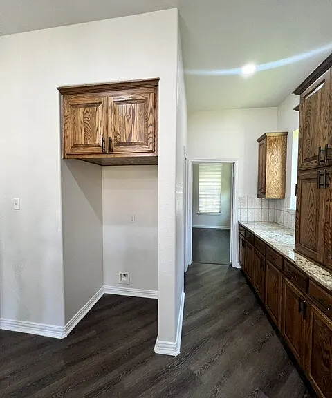 1123 Brigham Dr — Photo 9