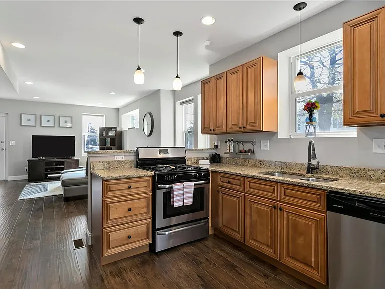 Open Kitchen to Living Room