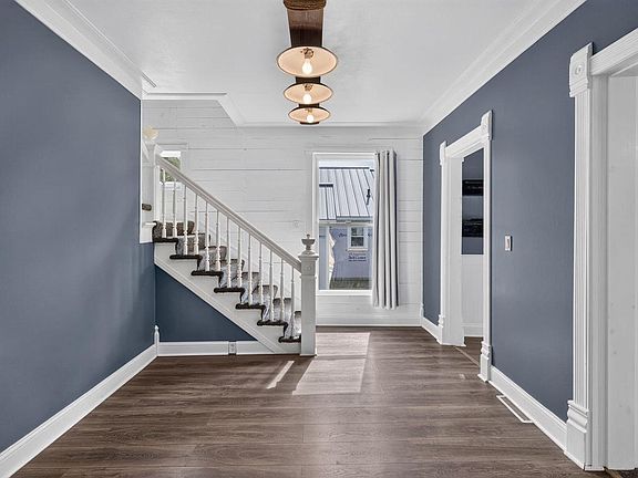 3rd image of 621 N Chester STREET