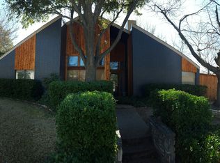 1818 Foxwood Ct, Arlington, TX 76012