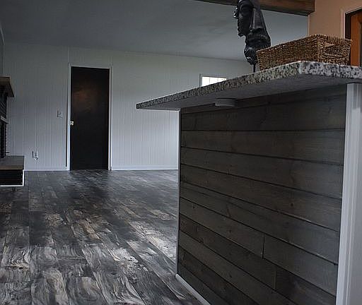 4th image of 24351 Greydale St