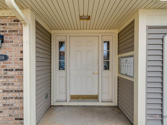 3rd image of 1206 Ballantrae Pl APT B