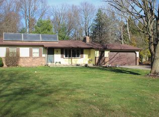 3907 Edinboro St NW, Grand Rapids, MI 49534