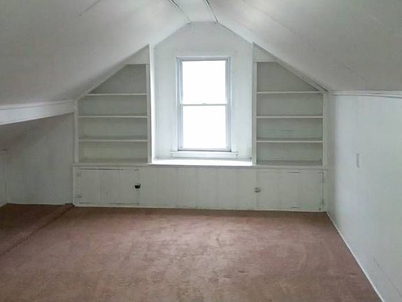 Upper Bedroom