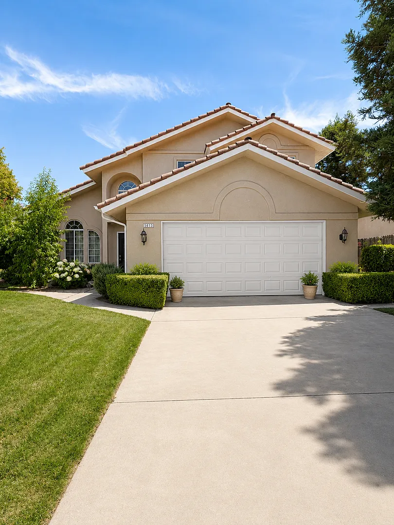 Convenient & Modern 3-BR/2.5-BA Home in Northwest Fresno — Photo 1