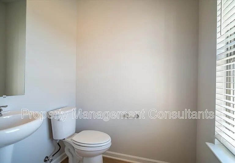 22857 Dashwood Ln — Photo 5