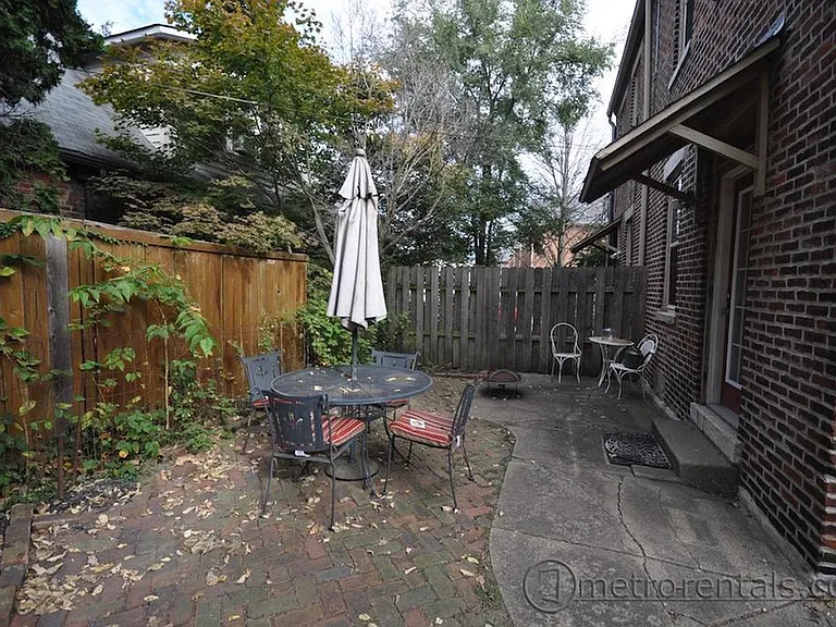 817 S Front St — Photo 6