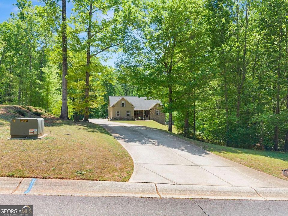 1st image of 675 Oconee Ln