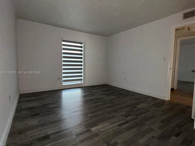7250 SW 94th Pl #B8 — Photo 7