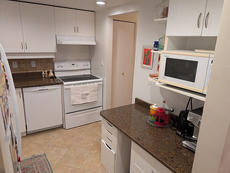 Victoria Apartment for rent - 2 Bedrooms — photo 4