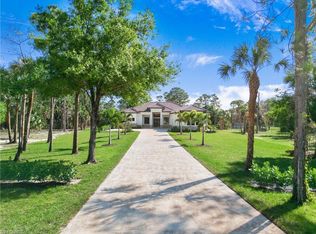 678 15th St SW, Naples, FL 34117