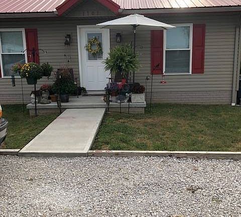 4th image of 1107-1113 Red Roof Dr