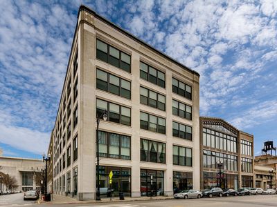 2301 S Michigan Ave Chicago, IL, 60616 - Apartments for Rent | Zillow