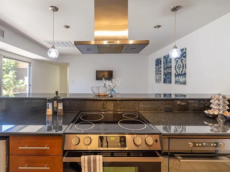 8315 E Orange Blossom Ln — Photo 11