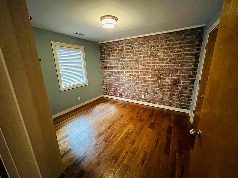 562 Formwalt St SW #2 — Photo 11