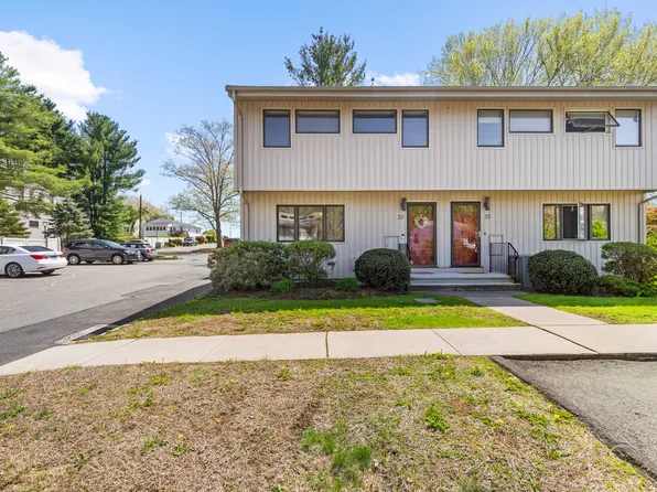 22 In Town Terrace #22, Middletown, CT 06457