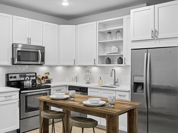 400 Centerview Dr Unit 302
