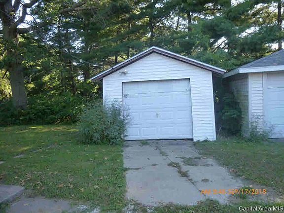 2nd image of 126 Howe St