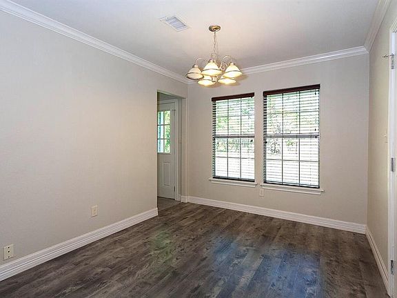 5th image of 3670 Bryan Dr